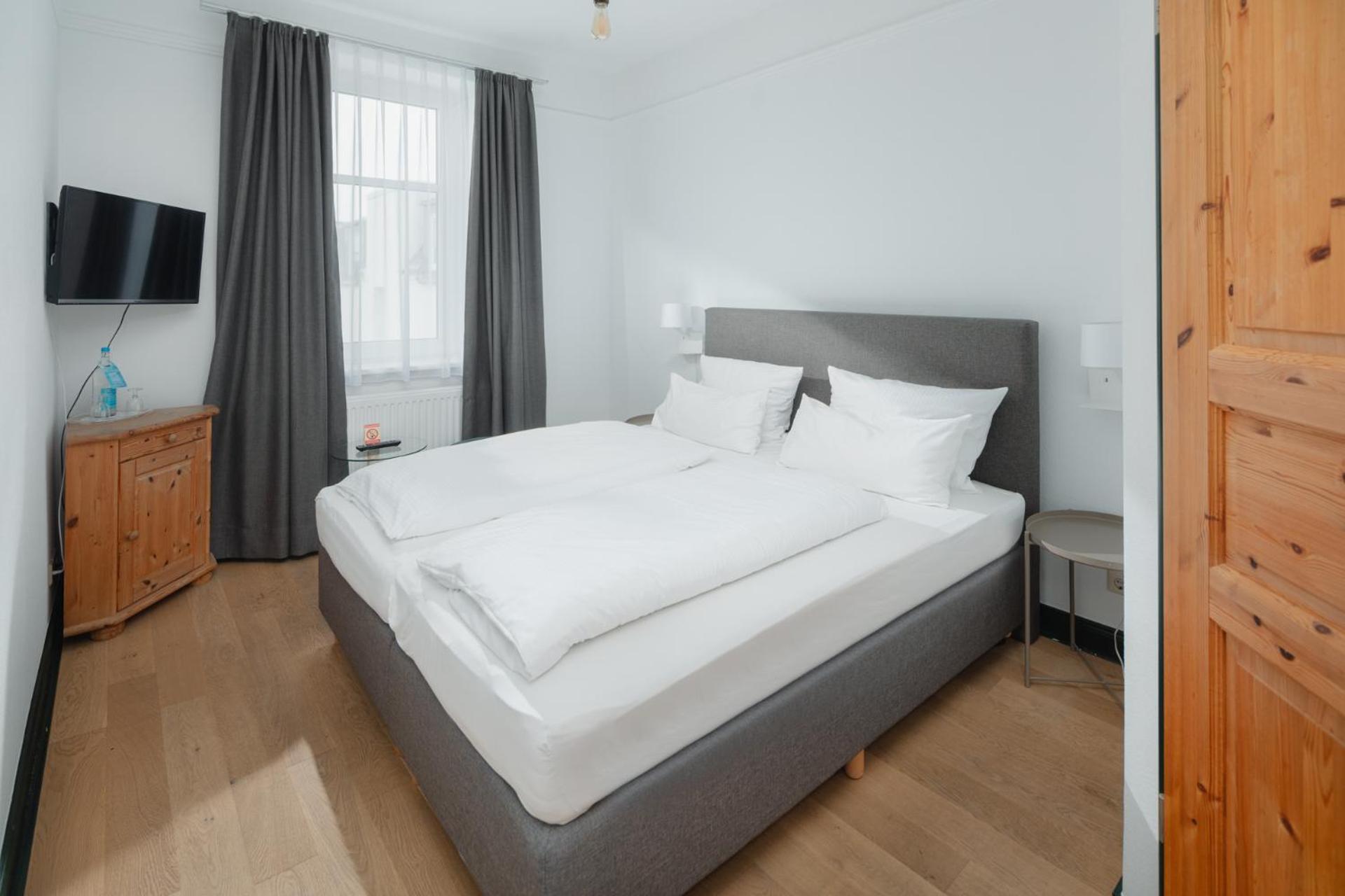 Hotel Logierhaus Am Denkmal 2*